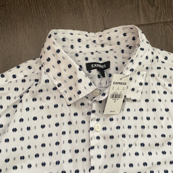 Express button down shirt Size M NWT - Picture 2 of 2